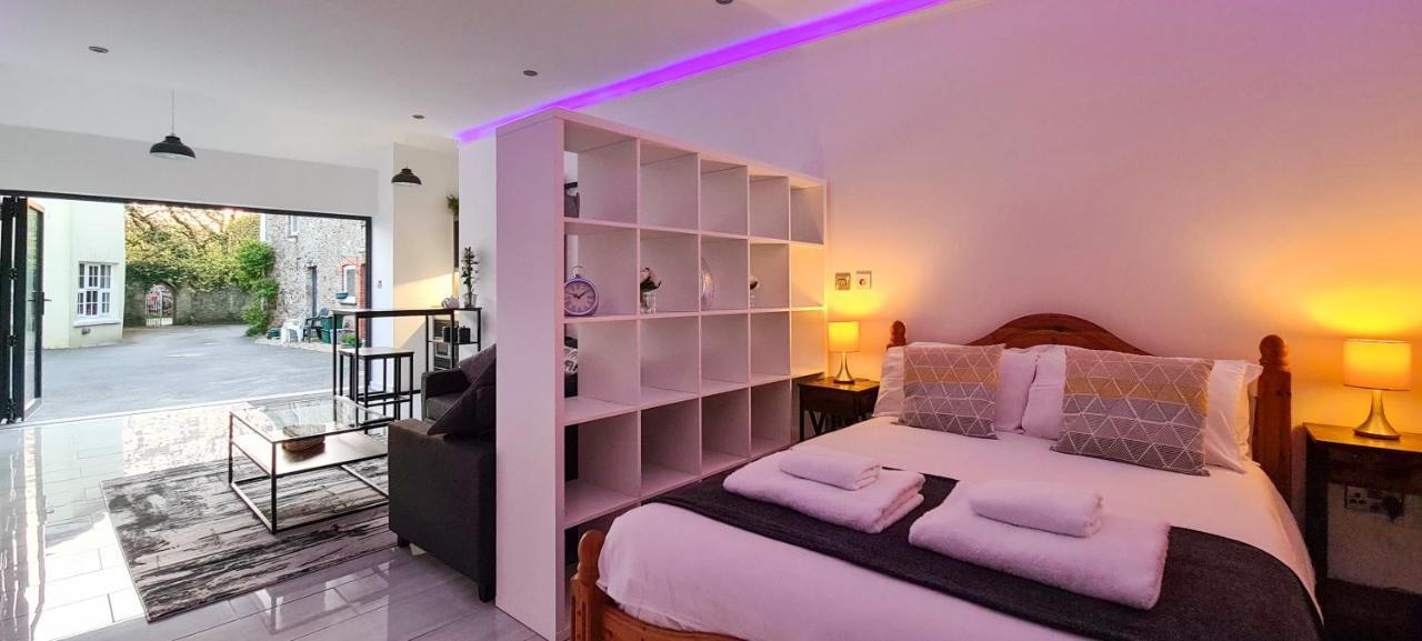 The Studio, Luxury Modern Apartment In The South Hams, Stunning Walks On The Doorstep, A 20 Minute Drive To The Beautiful Sandy Beaches, Quiet Courtyard Setting, Shops, Bars And Restaurants A Short Walk Away! Ivybridge Extérieur photo